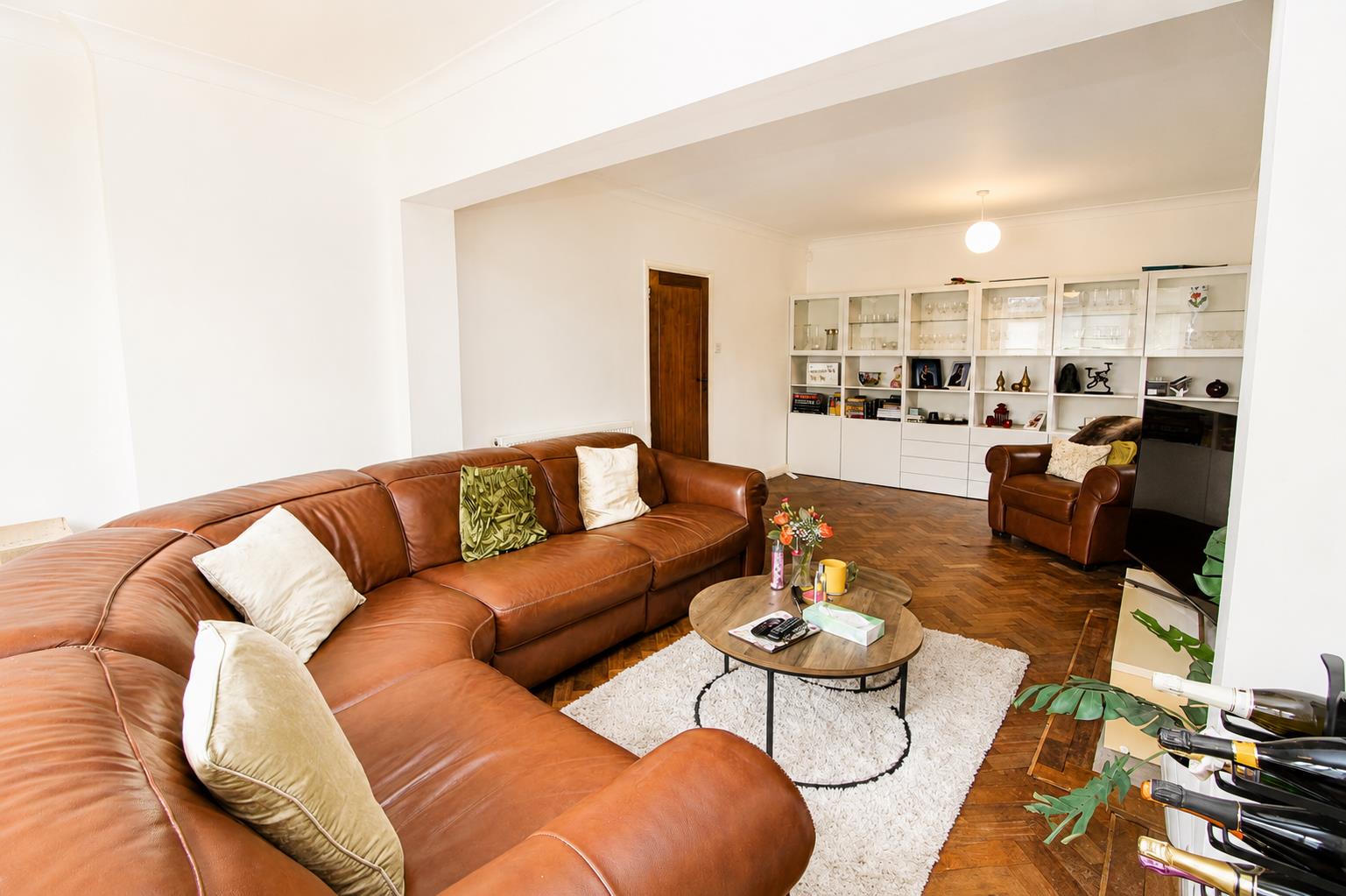 4 bed property in Stanley Park Road, Wallington